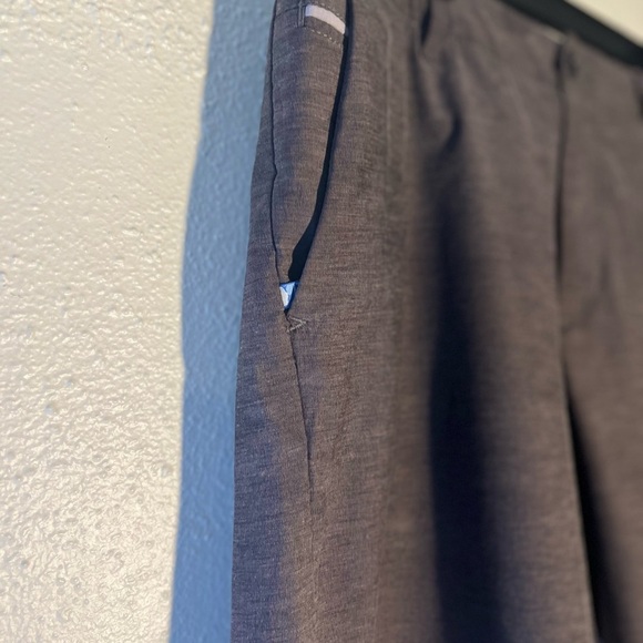 Tommy Bahama Mens Size 34 Gray Casual Summer Shorts - Picture 4 of 7